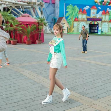 aiss爱丝 072期 何冉的假期