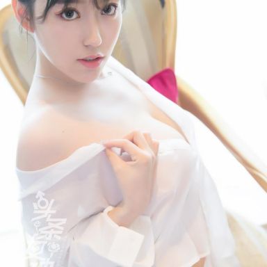 Toutiaogirls头条女神 2018.07.02 陈亦菲