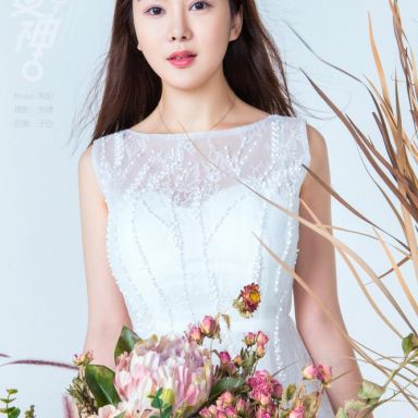 Toutiaogirls头条女神 2018.07.27 易阳花踪仙子